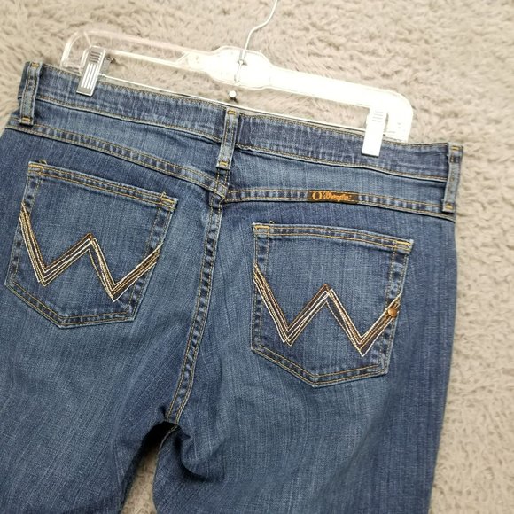 Wrangler Jeans Womens 11 Tall Medium Wash Stretch Mid Rise Shaping Bootcut - Picture 11 of 16